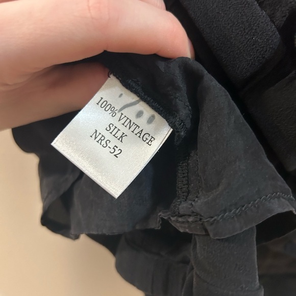 Winter Kate black vintage silk skirt size 2 - Picture 5 of 5